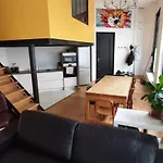 Duplex Industriel Au Coeur De Daire *